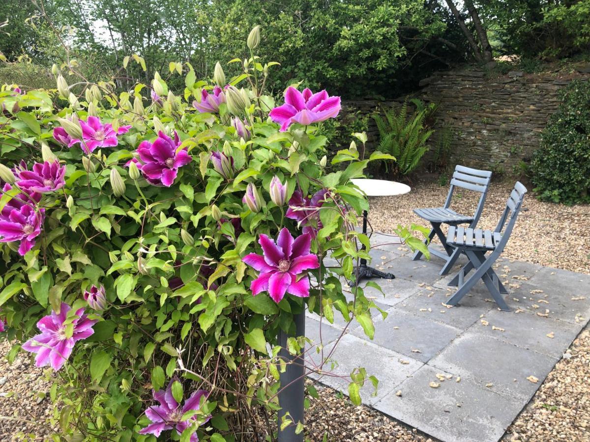 The Lotus. Romantic, Rural Hideaway Near Huelgoat Loqueffret Exterior photo